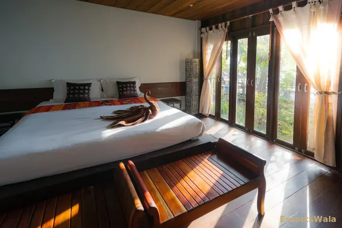 Pullman Aerocity hotel room for discreet visit